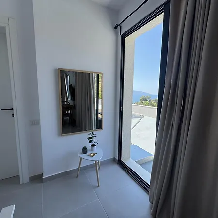 Azzurre Escape Seaview Penthouse Apartment *