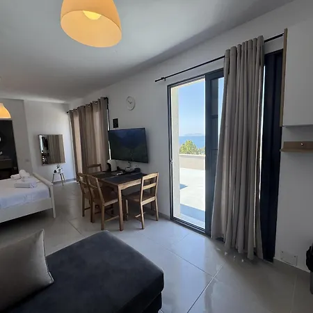Azzurre Escape Seaview Penthouse * Vlorë