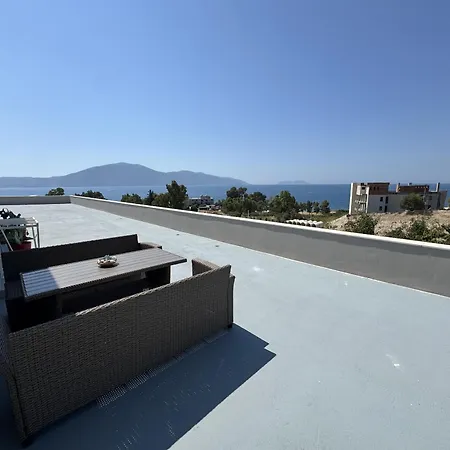 Azzurre Escape Seaview Penthouse Apartmán *