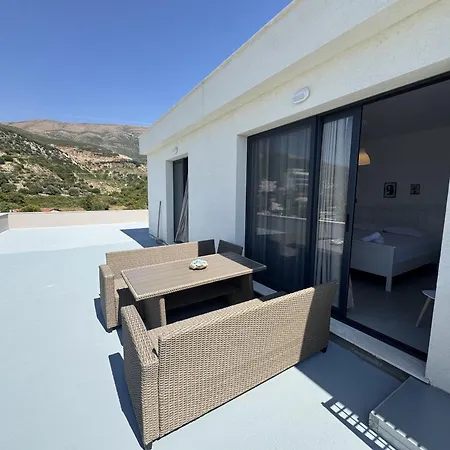 Azzurre Escape Seaview Penthouse Apartmán Vlorë
